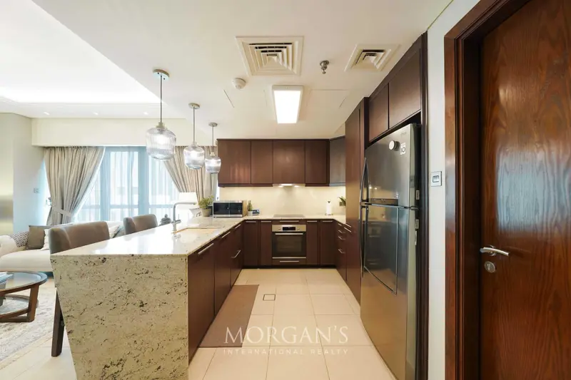 1-br-study-corner-unit-fountain-view.webp