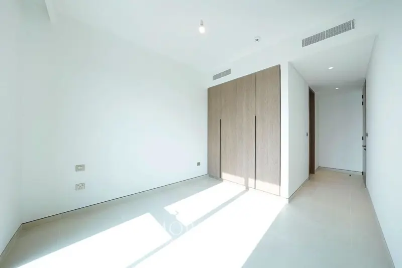 4-br-brand-new-vacant.webp