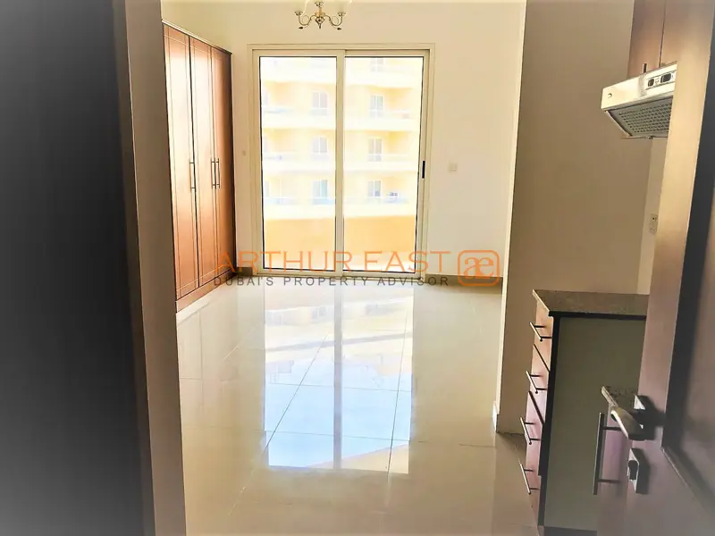 aed-24000-studio-in-lakeside-tower-impz.webp
