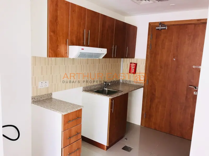 aed-24000-studio-in-lakeside-tower-impz.webp
