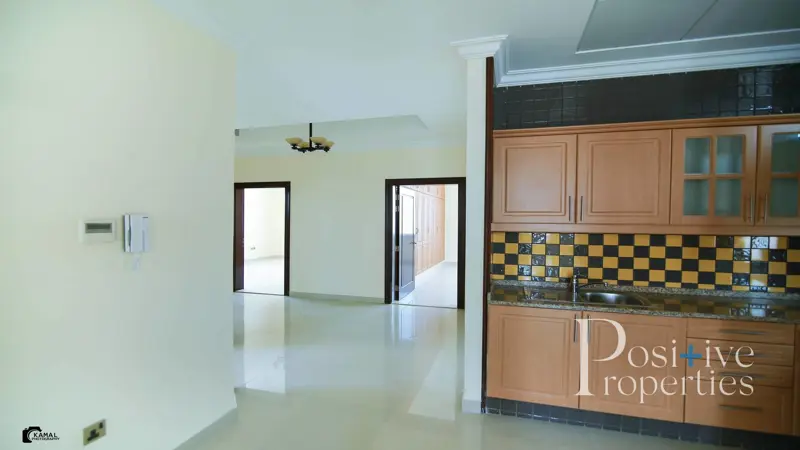 amazing-deal-large-spacious-villa-at-umm-suqeim.webp
