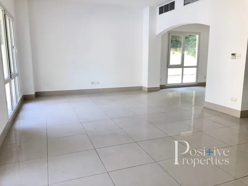 amazing-deal-private-pool-peaceful-area.webp