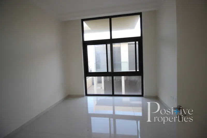 brand-new-3br-maid-middle-unit-thm-1.webp