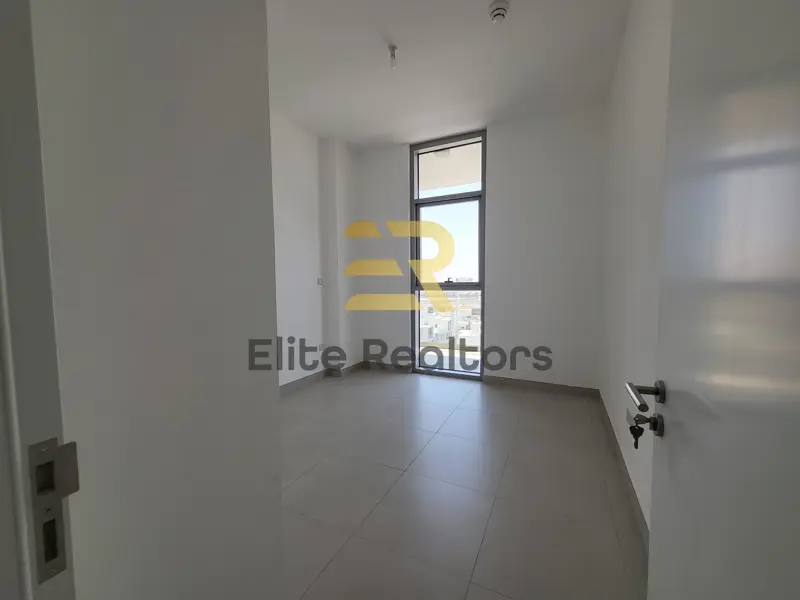 brand-new-close-to-market-open-view-2-bed.webp