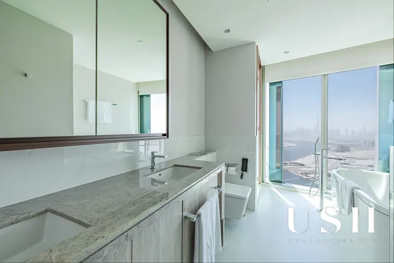 brand-new-luxury-penthouse-access-card-in-hand-1.webp