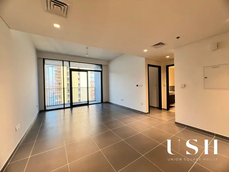 exclusive-brand-new-1br-full-creek-view-1.webp