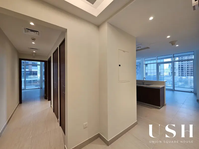 family-community-corner-unit-near-metro.webp