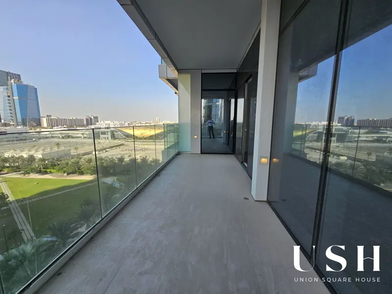 family-community-corner-unit-near-metro.webp