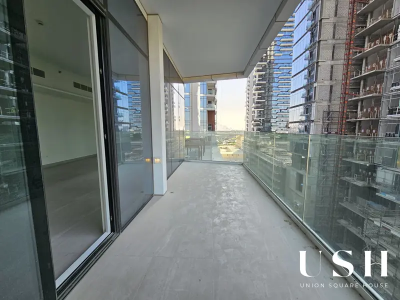 family-community-corner-unit-near-metro.webp