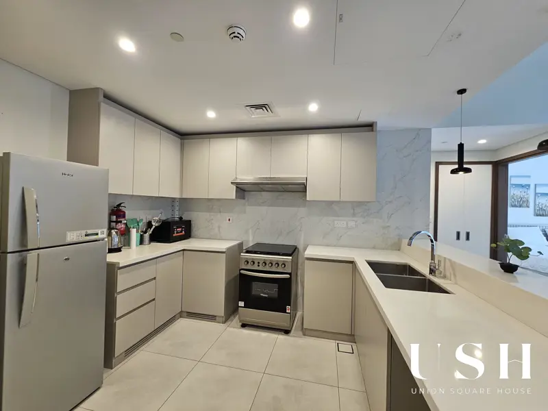 fully-furnished-community-view-close-to-metro-2.webp