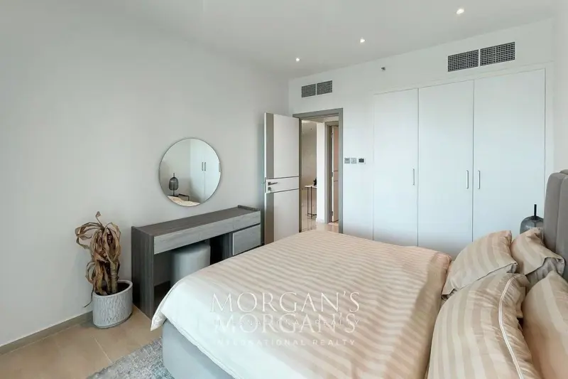 furnished-1-br-unit-luxurious-layout.webp