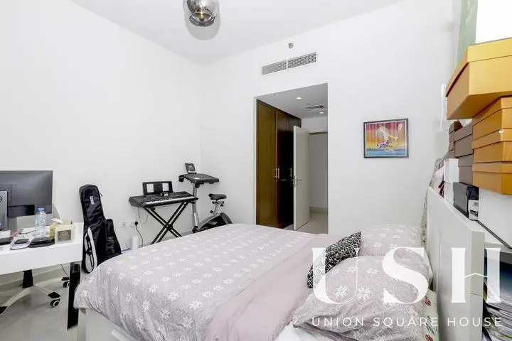 geniune-listing-3br-mid-floor-rented-burj-1.webp