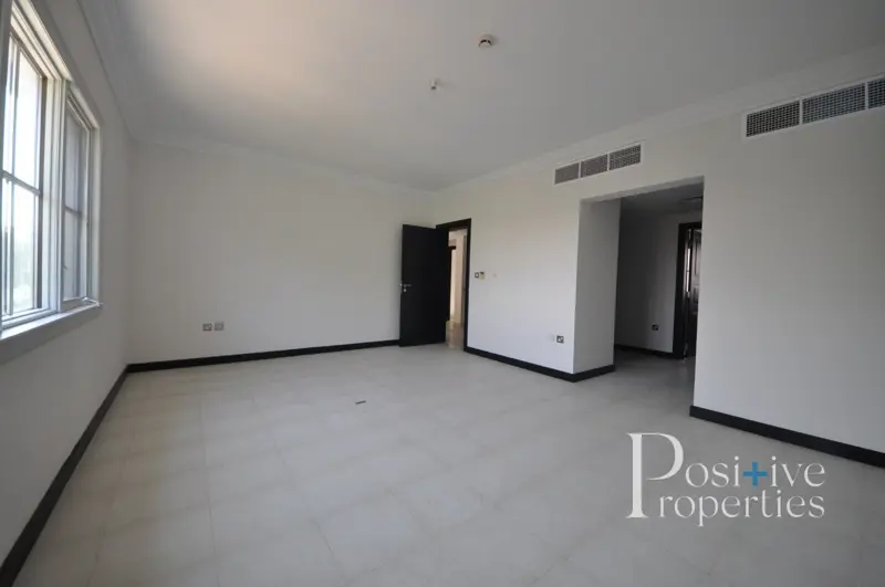 golf-views-quality-kitchen-private-pool.webp