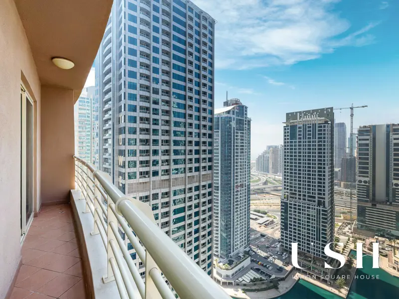 lake-view-1-month-free-high-floor-upgraded.webp