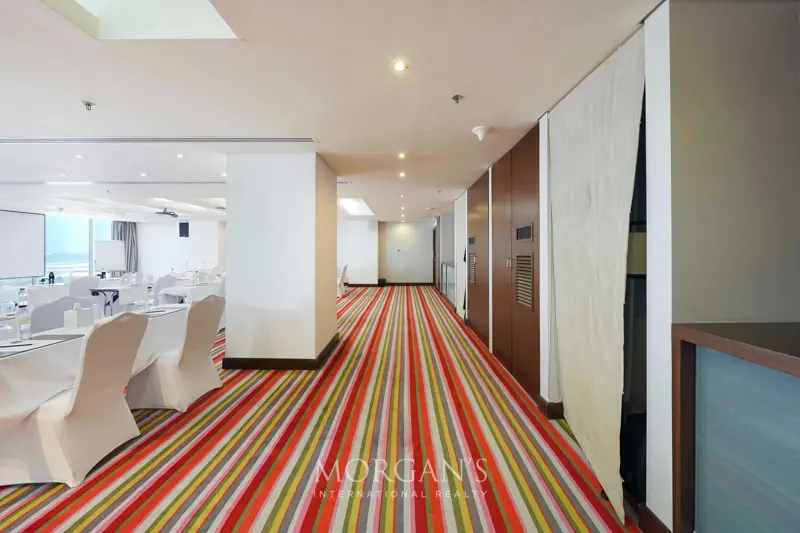 modern-luxury-office-fully-fitted-space.webp