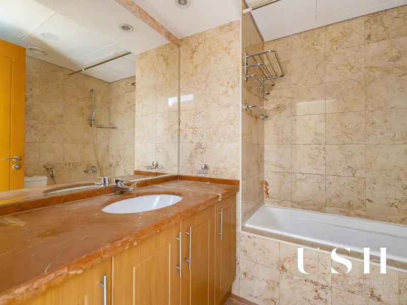 panoramic-sea-views-spacious-5br-penthouse.webp