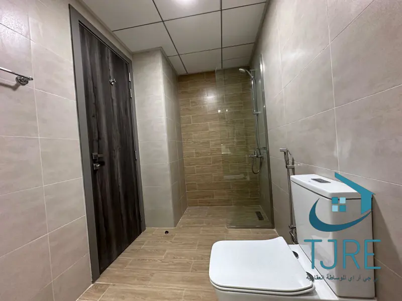 pool-view-ready-to-move-4-years-payment-plan.webp