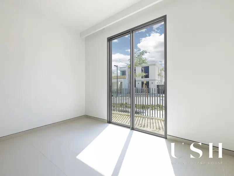 resale-opp-park-5br-standard-handover-soon-1.webp