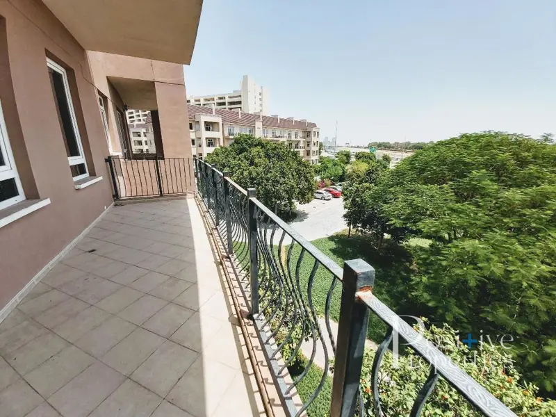 spacious-3-brms-maid-room-3-balcony-storage.webp