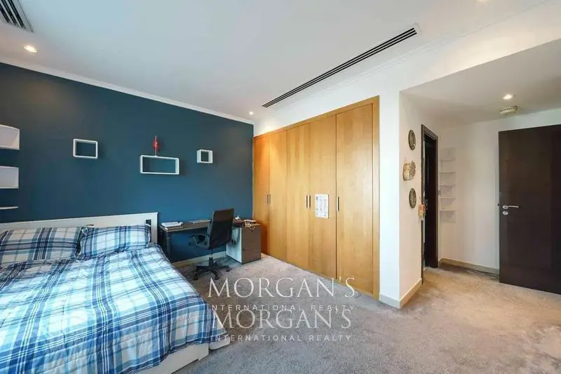 spacious-plot-fully-upgraded-3-br-villa.webp