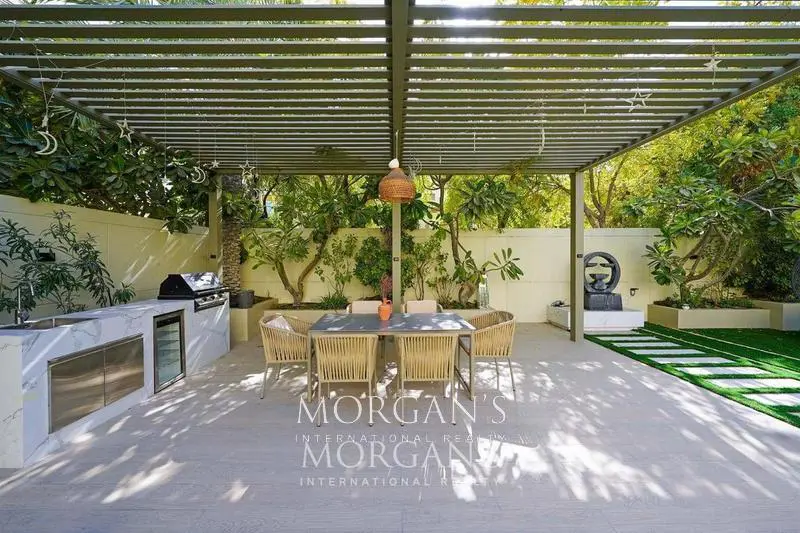 spacious-plot-fully-upgraded-3-br-villa.webp