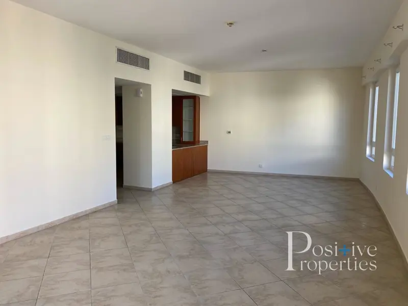 stunning-specious-2-bedroom-close-to-garden-and-pool..webp