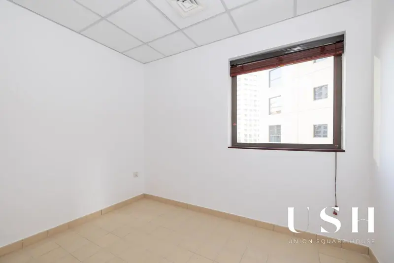 stunning-views-3-br-maid-high-roi-vacant-2.webp